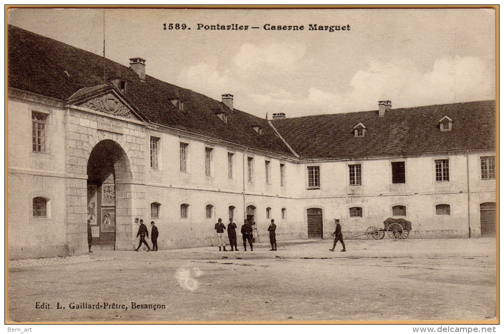 CPA 1589 PONTARLIER  Caserne Marguet. Animation De Militaires. 1916 Edit.L. Gaillard-Prête Besançon - Pontarlier