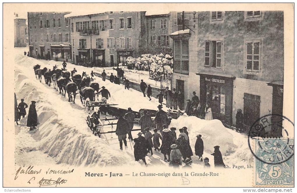 Morez    39     Le Chasse Neige Dans La Grande  Rue - Morez