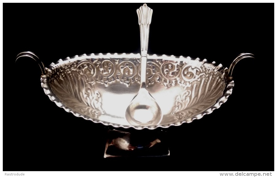 1859 ATKIN BROTHERS - SILVER SALT DISH AND SPOON - Argenterie