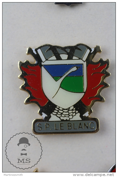 Fireman/ Firefighter Sapeurs Pompiers Le Blanc France - Pin Badge #PLS - Bomberos