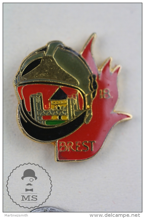 Sapeurs Pompiers Brest France - Fireman Firefighter - Pin Badge #PLS - Bomberos