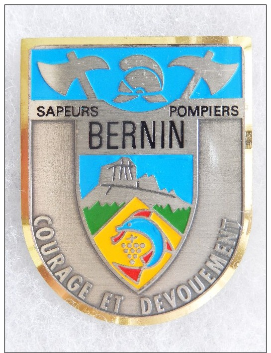 INSIGNE SAPEURS POMPIERS - OBSOLETE - BERNIN - Pompiers