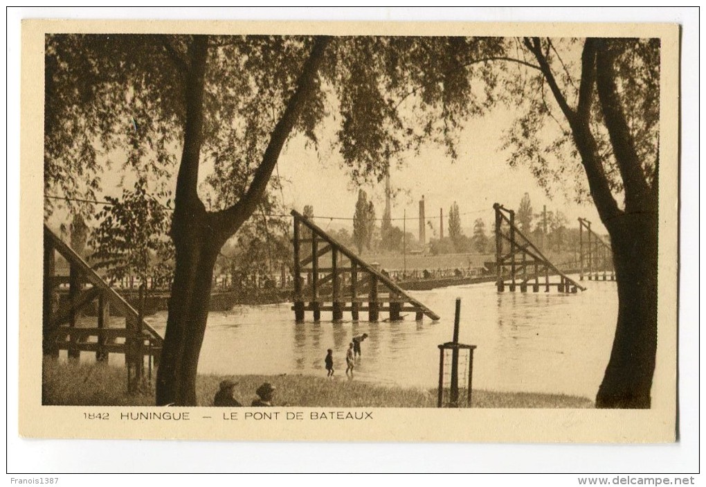 Ref 196 - HUNINGUE - Le Pont De Bateaux - Huningue