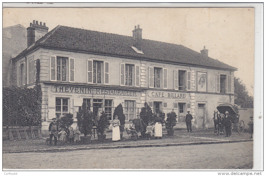 GRETZ  : Commerce - Devanture De L'Hôtel Restaurant De La Gare THEVENIN - Superbe Carte Editée Sans Légende - Gretz Armainvilliers