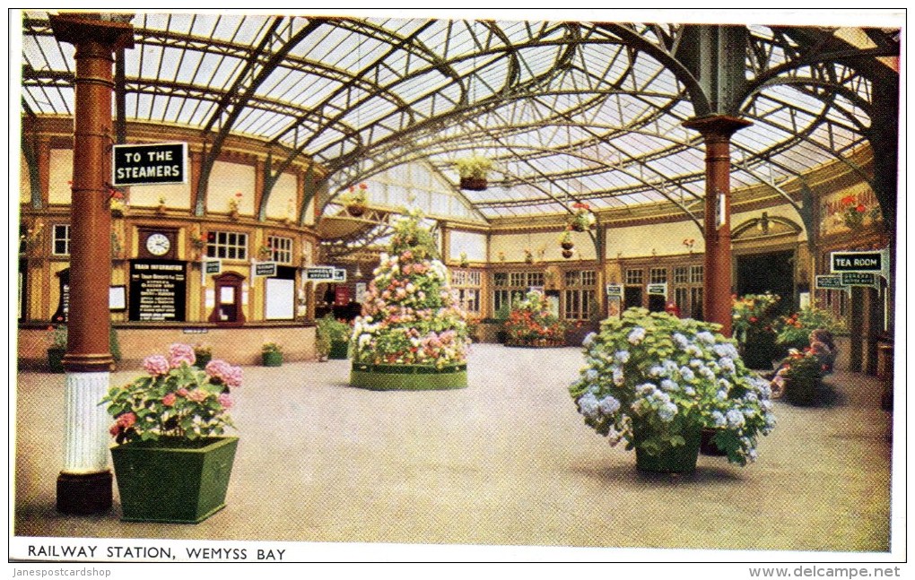 RAILWAY STATION INTERIOR - WEMYSS BAY - AYRSHIRE - SCOTLAND - GOOD CONDITION - Ayrshire