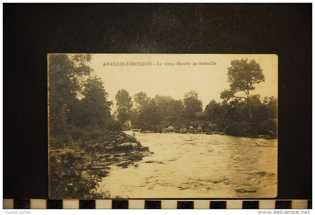 CPA, 86,  Availles Limouzine,  Le Vieux Moulin De Brebaille , RARE - Availles Limouzine