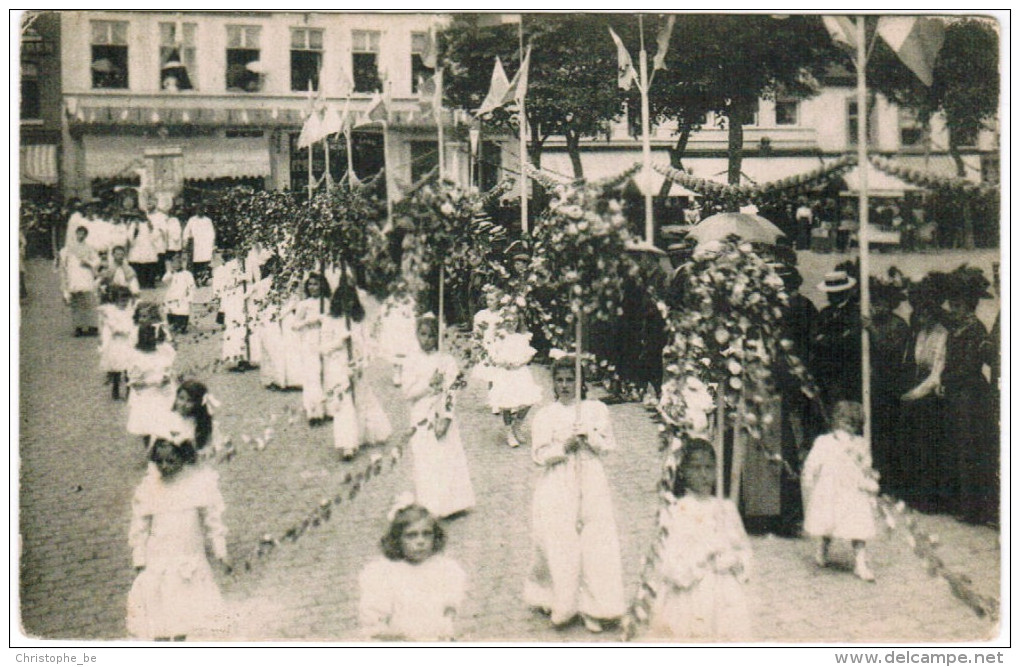 Tongeren, Tongres, Processie Der H Relieken 9, Groep Bruidjes Met Bloemtuilen (pk21325) - Tongeren