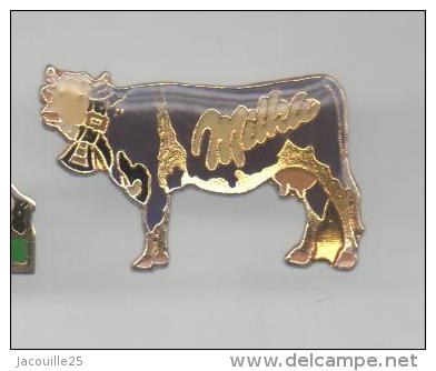 PINS PIN'S ANIMAL VACHE VEAU TAUREAU MILKA CHOCOLAT - Animaux