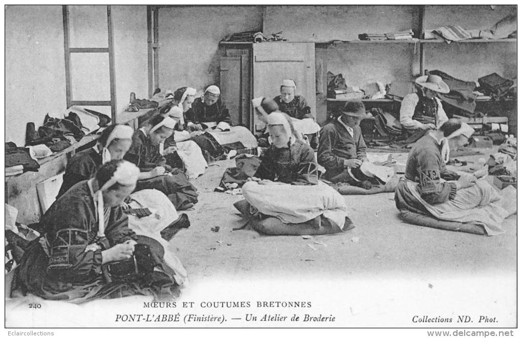 C.M.C.B    -    M.T.B   N° 240 :   Pont L'Abbé  Intérieur D'un Atelier De Broderie - Bretagne