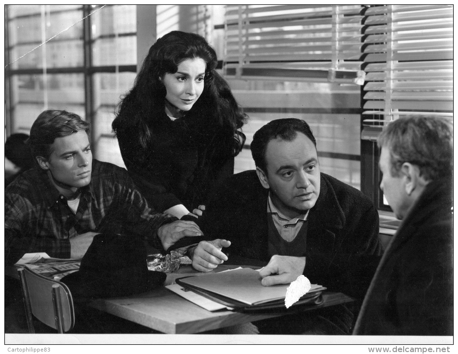 3 PHOTOS DU FILM " VU DU PONT" DE 1962 AVEC RAYMOND PELLEGRIN -  JEAN SOREL - CAROL LAWRENCE - Photographs