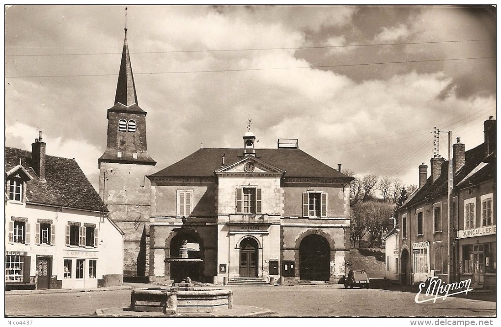 Cpsm Cerisiers Place De La Mairie - Cerisiers