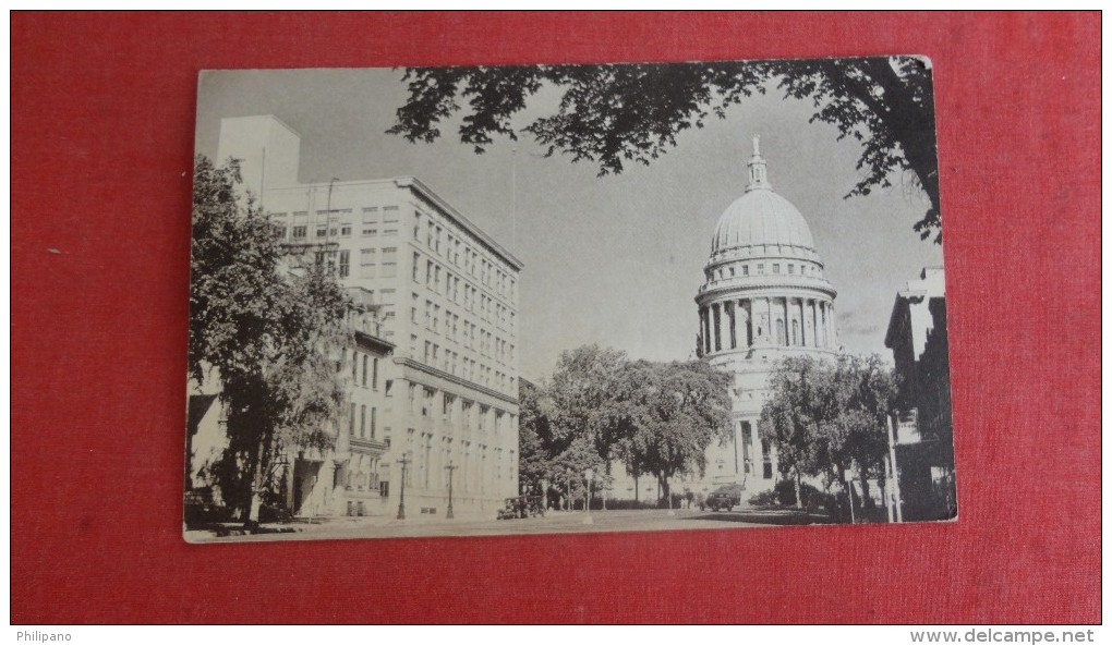 - Wisconsin> Madison  Street View State Capitol Ref 1935 - Madison