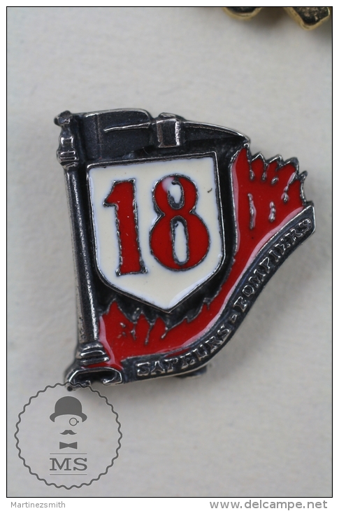 Sapeurs Pompiers Secteur 18 France - Fireman Firefighter - Pin Badge #PLS - Bomberos