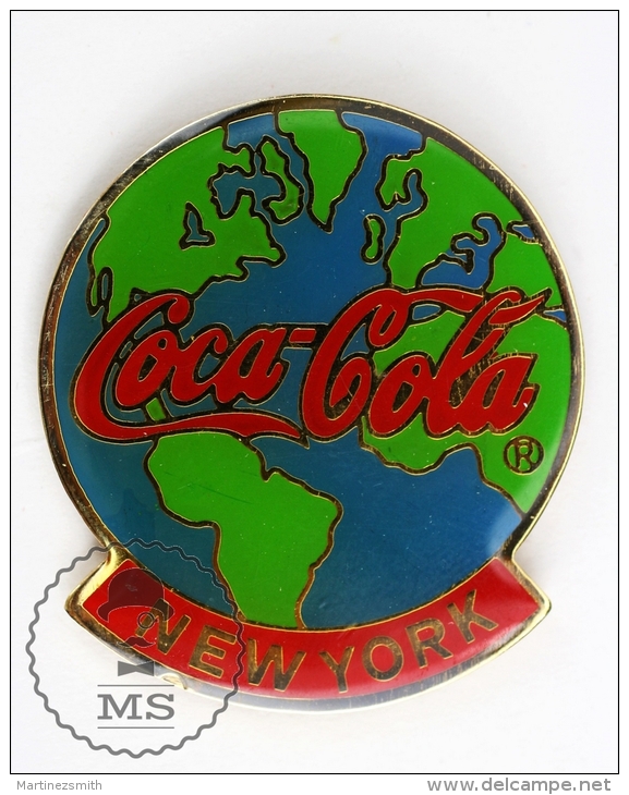 New York Earth Globe - Coca Cola Advertising Pin Badge #PLS - Coca-Cola