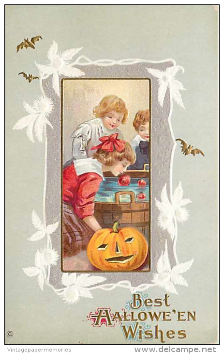 240331-Halloween, Stecher No 345 B, Children Watching A Girl Bobbing For Apples, Jack O Lantern - Halloween