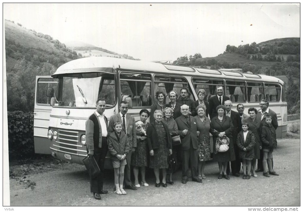 LOURDES : Souvenir Excursion : Autobus : ( Vieux Photo 17.5 X 12.5 Cm ) - Autres & Non Classés