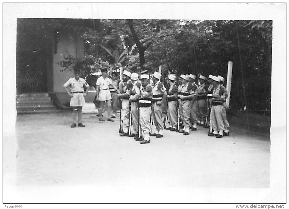 MILITARIA  Légion  Légionnaire Revue  2 Photos 2 Scans - Documents