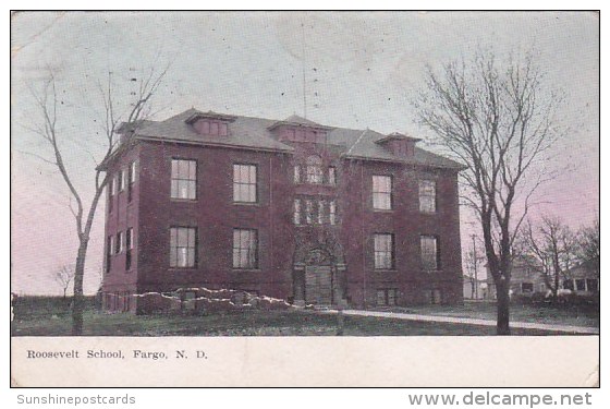 Roosevelt School Fargo North Dakota 1909 - Fargo