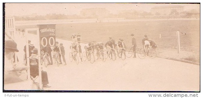 Vélodrome Du Parc De Princes - 3 Photos Originales De 1903  ( Documents Rares !!! ) - Autres & Non Classés