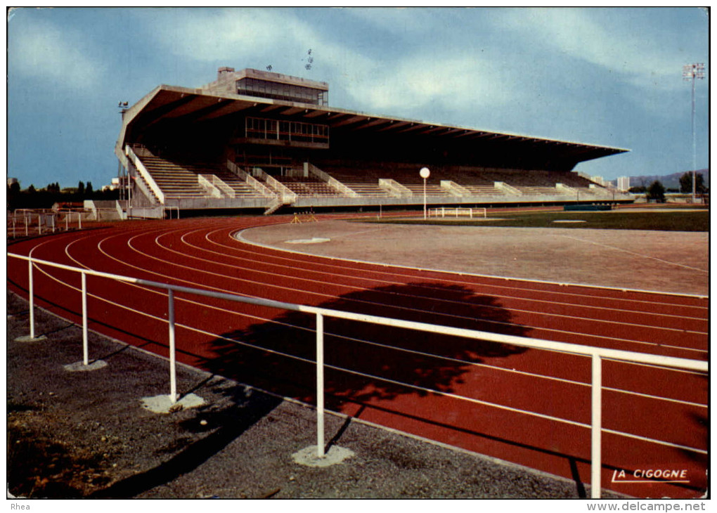 STADES - SAINT-ETIENNE - Stade De L'Etivallière - Stades