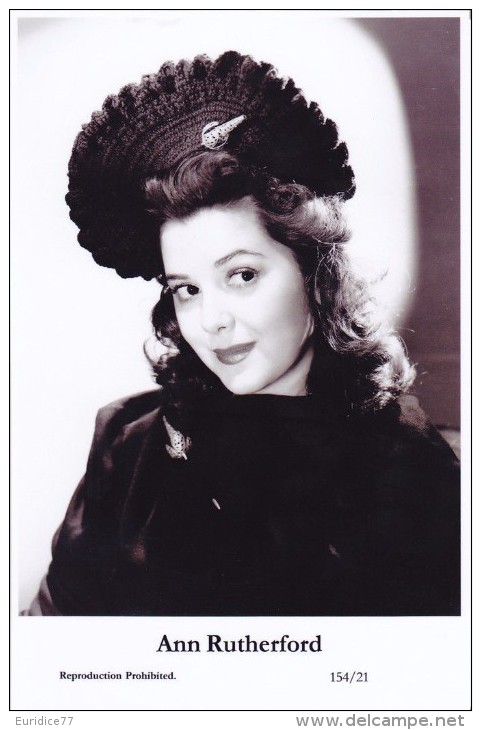 ANN RUTHERFORD - Film Star Pin Up - Publisher Swiftsure Postcards 2000 - Entertainers