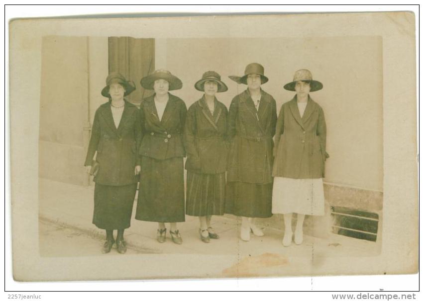 C Photo Originale De 5 Jeunes Femmes  Mode Année 1920 - Moda