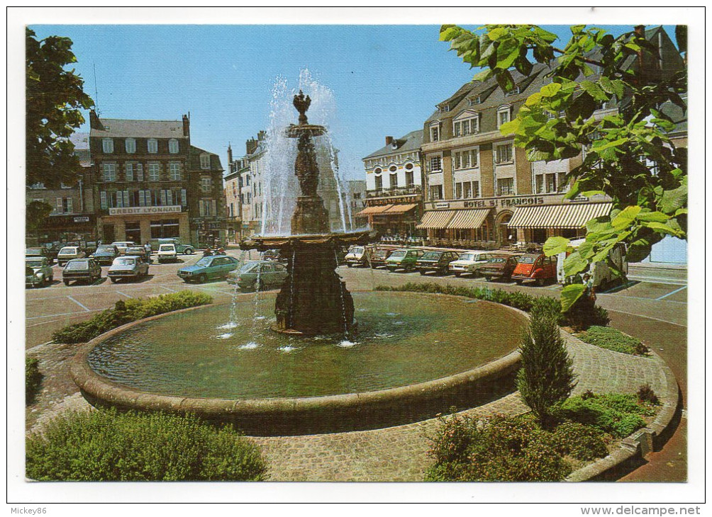 GUERET--Place Bonnyaud,la Fontaine (belles Voitures Dont Citroen 2CV,banque Crédit Lyonnais,hotel St François)-cachet - Guéret