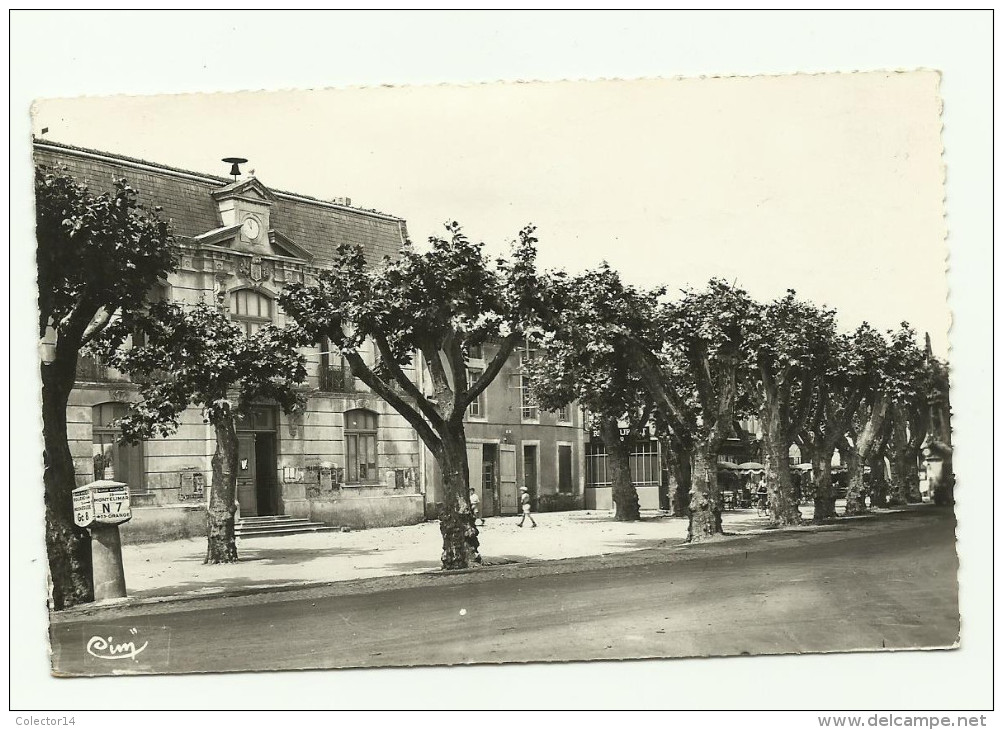 84 LAPALUD HOTEL DE VILLE COURS DES PLATANES 1960 - Lapalud