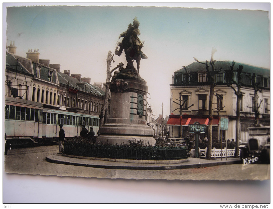 Denain La Statue - Denain