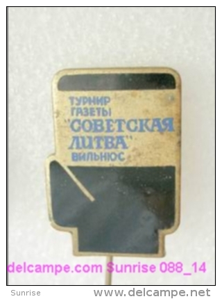 International Boxing Competition - Tournament For The Prizes Newspaper Soviet Litva - 3 Badges / Enamel, Heavy Metal Old - Boxe