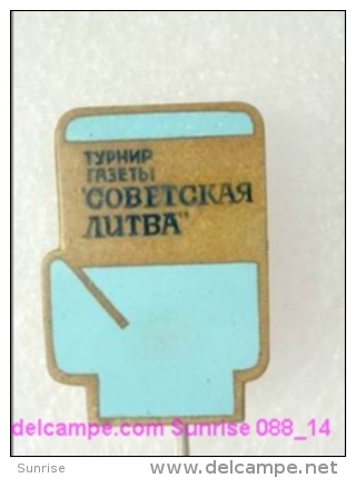 International Boxing Competition - Tournament For The Prizes Newspaper Soviet Litva - 3 Badges / Enamel, Heavy Metal Old - Boxe