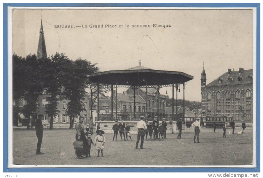 BELGIQUE - BOUSSU  --  La Grande Place Et.... - Boussu