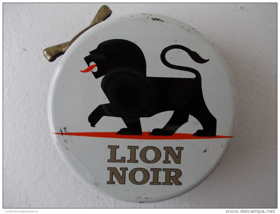 Boite Métal. Cirage Lion Noir - - Dosen