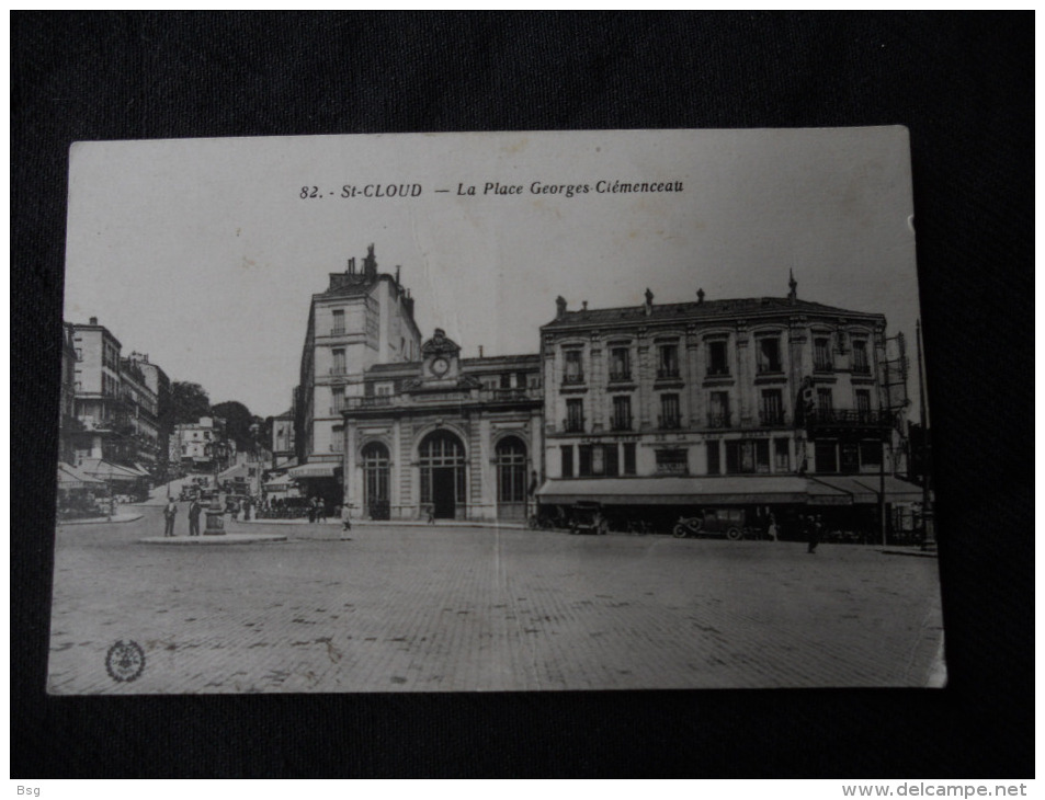 CPA Hauts De Seine - Saint Cloud "Place Georges Clémenceau - Saint Cloud