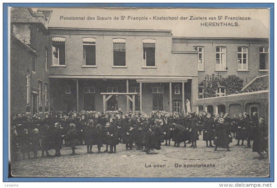 BELGIQUE -- HERENTHALS - Pensionnat Des Soeurs De St Francois - La Cour - Herentals