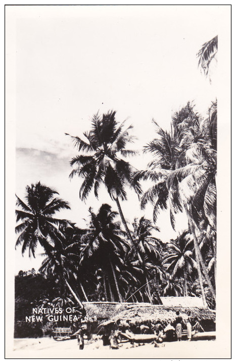 RP: NEW GUINEA , 1940s ; Native - Papouasie-Nouvelle-Guinée