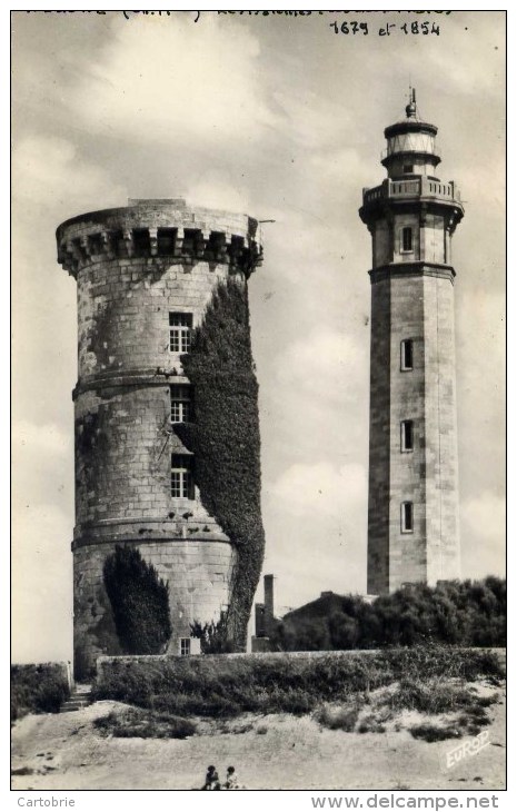 17 - Île De Ré - SAINT-CLÉMENT - Les 2 Phares Des Baleines - CPSM - Ile De Ré