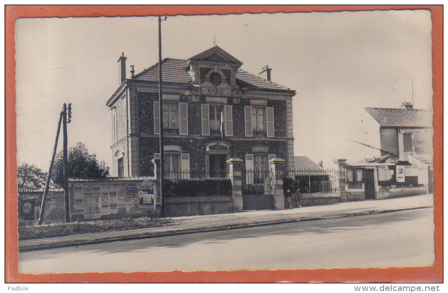 Carte Postale78. Rocquencourt  La Mairie  Trés Beau Plan - Rocquencourt