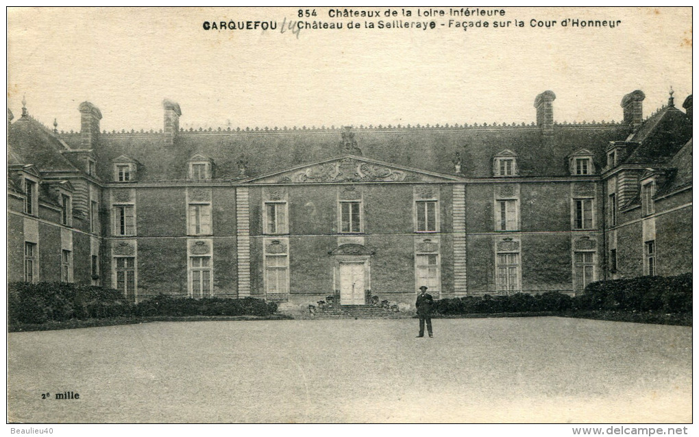 CARQUEFOU - CHATEAU DE LA SEILLERAYE - FACADE SUR COUR D'HONNEUR - Carquefou