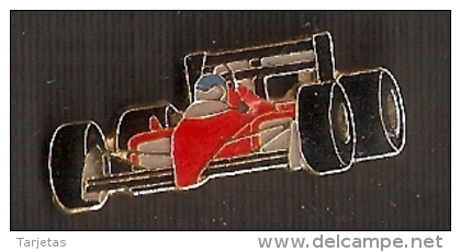 PIN DE UN COCHE DE CARRERAS DE F1  (AUTOMOBILE-VOITURE) - F1