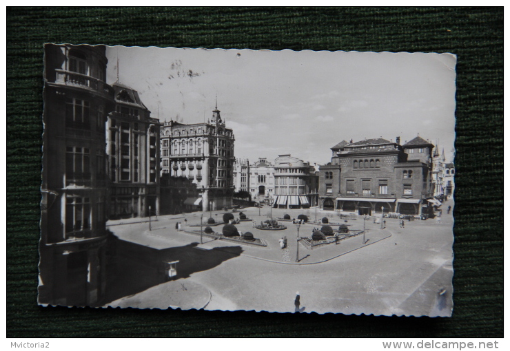 LEON - Plaza De Santo Domingo - León