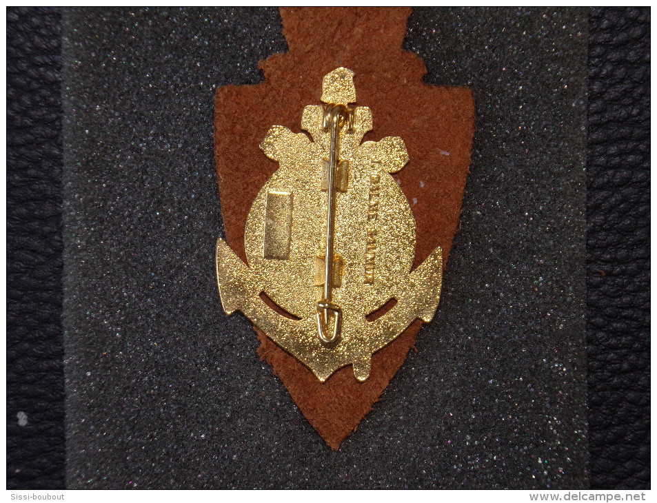 Insignes Militaire "Compagnie De Base Et Instruction Du 6e RG" Military Badges  - RARE - Armée De Terre