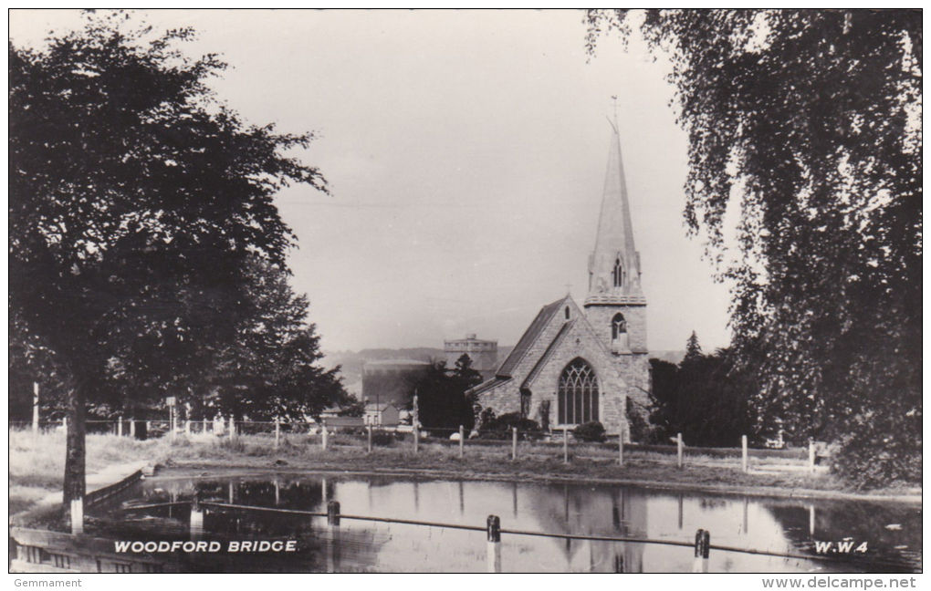 WOODFORD BRIDGE - London Suburbs