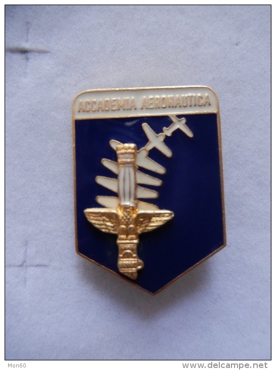 Pin´s Accademia Aeronautica -P268 - Militari