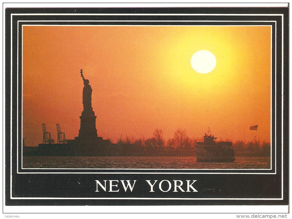 CPM ETATS UNIS NEW YORK STATUE LIBERTY AT SUNSET  LIBERTE SOLEIL COUCHANT (non Ecrite) - Statue Of Liberty