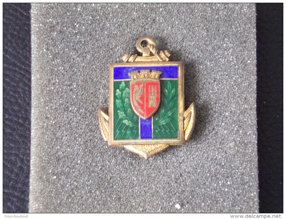 Insignes Militaire "Ecole De Transmissions De AGEN " -  Military Badges - RARE - Armée De Terre