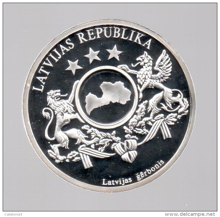 LATVIA / LETONIA - EL DINERO DE EUROPA - Medalla 50 Gr / Diametro 5 Cm Cu Versilvert Polierte Platte - Letonia