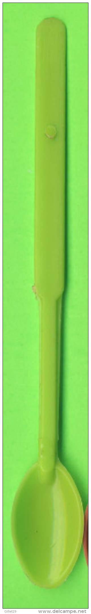 MÉLANGEURS À BOISSON - TOUILLEURS - VERT - - Swizzle Sticks