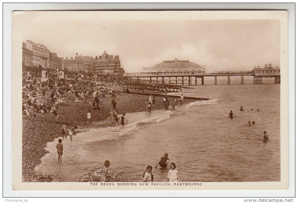 Old Postcard, The Beach Showing New Pavilion Eastbourne (pk23049) - Eastbourne