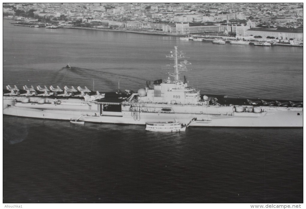21-12-1979-ARCHIVE MILITAIRE REPORTAGE PHOTOGRAPHIQUE PHOTO PORTE-AVION"FOCH"MER-MANOEUVRE-APPONTAGE>AVION CHASSE MARINE - Schiffe